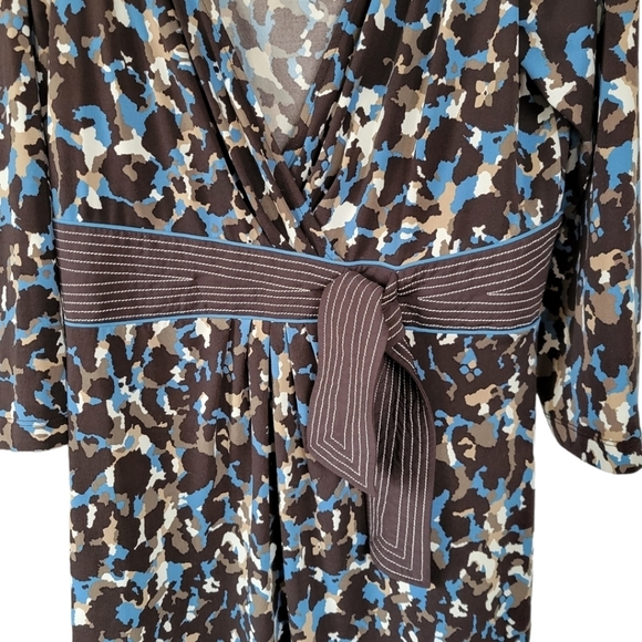 BCBG MaxAzria Sz L Faux Wrap 3/4 Sleeve Dress Blue Brown Pattern - Picture 6 of 12
